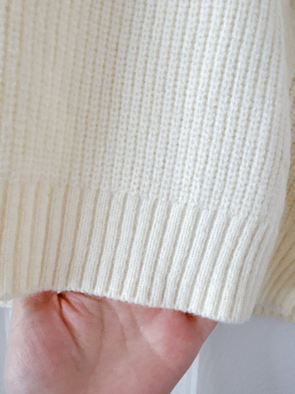 Cream Cable Knit Sweater Vest – Women’s Small V Neck Preppy Knit - Picture 5 of 6